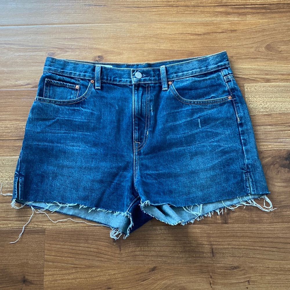 High rise cut-off shorts